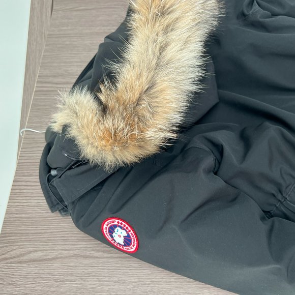 Canada Goose Trillium Parka Size M - Picture 4 of 5